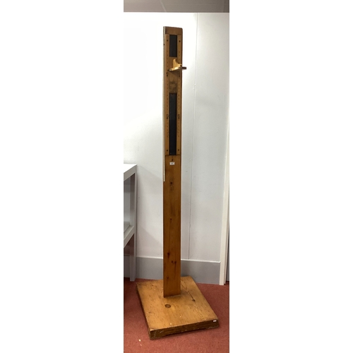 429 - British Military Height Measuring Device, graduated in imperial measurements with broad arrow, KA477... 