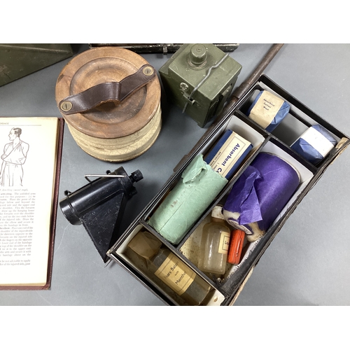 546 - WWII British Army Field Telephone Set D MKV 1939 by Plessey, daylight signalling lamp, including box... 