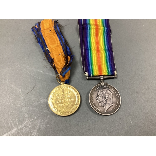 646 - WWI York and Lancaster Regiment Medal Duo; British War Medal and Victory Medal, awarded to 242852 Pt... 