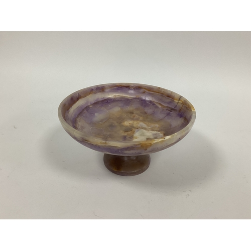 1276 - A Late XIX/Early XX Century Hardstone/Mineral Tazza, of circular form with purple and brown colourin... 