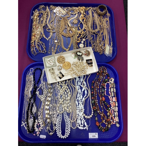 225 - A Selection of Costume Jewellery, including ornate gilt coloured necklaces and bracelets, other bead... 