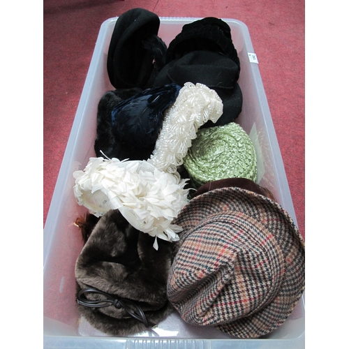 1092 - Thirteen Vintage Ladies Hats, including 1950's velvet and feather hats, trilby, pill box, 1940's fel... 