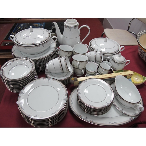 1171 - Noritake 'Park Suite' Table Ware, of approximately seventy-seven pieces, including a coffee pot, two... 