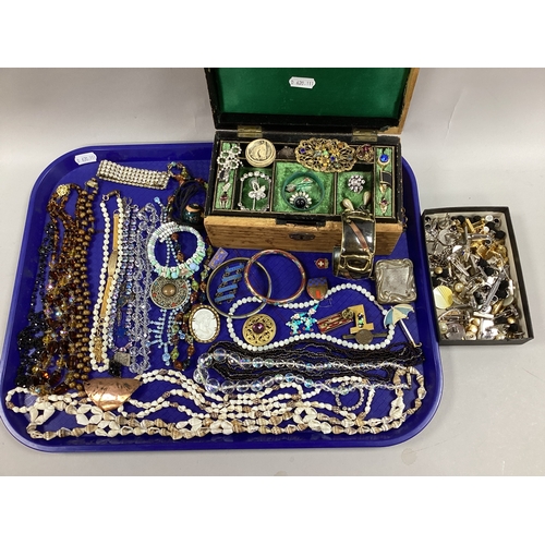 121 - An Assortment of Vintage and Later Jewellery, to include cloisonne enamel hinged bangle, dress ring,... 