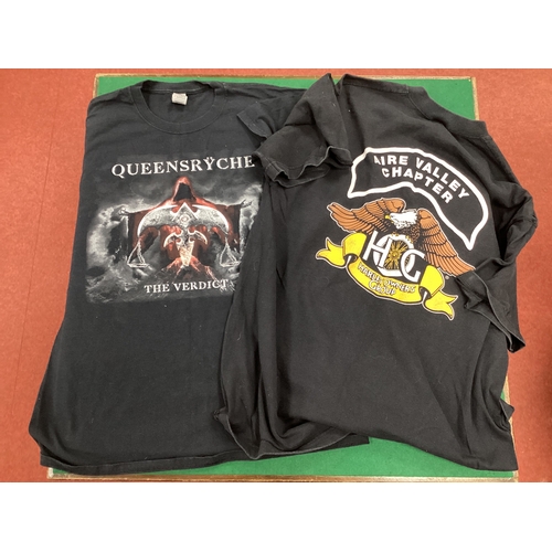 510 - T-Shirts, Queensryche - The Verdict, (L), Harley Owners Group Aire Valley (XL).