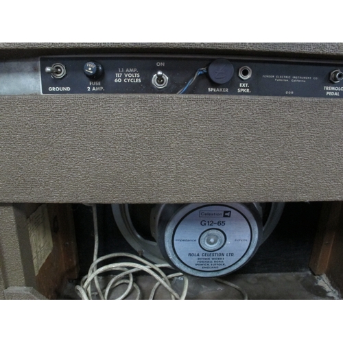 323 - Fender Delux Model 603 Guitar Valve Amplifier, 20 watt, circa 1962 (untested).