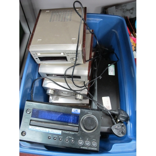 1028 - Audio - Technics Mini Disc SJ-HD501, tuner ST-HD560 amp SE-HD560, CD SL-560, Onkyo cd receivers, CR5... 