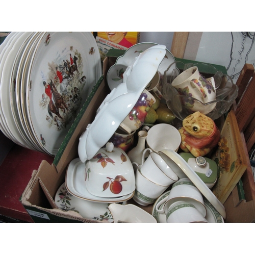 1047 - Worcester 'Vegetables' Hors D'Oeuvres Dish 'Evesham', Milton Mings, Royal Doulton, etc,- one box and... 