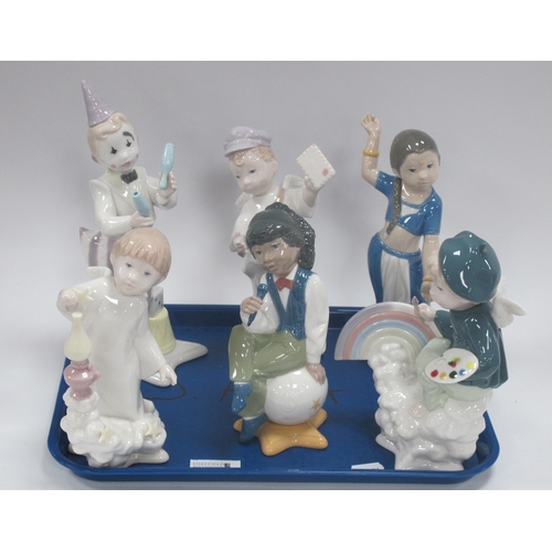 1286 - Golden Memories from Lladro figurines to include Clown, singer, painter, angel mailman, dancer and o... 