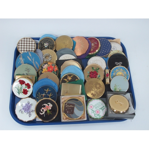 1291 - A Large Collection of Vintage 'Stratton' Powder Compacts:- One tray.