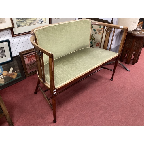 1517 - Edwardian Mahogany Window Seat, with an upholstered back and seat, rail supports, on round tapering ... 