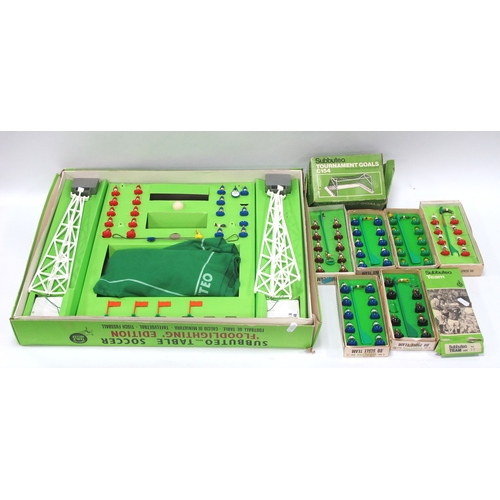 1348 - Subbuteo Floodlighting Edition, full teams of Brazil, Aston Villa, Sheffield Wednesday, England, two... 