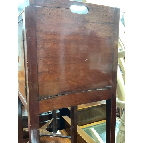 1542 - Early XIX Century Mahogany Bedside Cupboard, top with three-quarter gallery, cupboard door on taperi... 