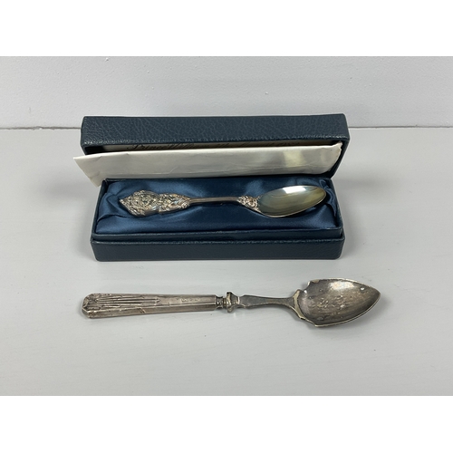 14 - Franklin Mint; A Hallmarked Silver 'Prince William 4th August 1982 The Royal Christening Spoon', in ... 