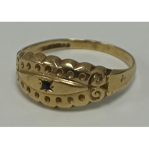 41 - A 9ct Gold Victorian Style Single Stone Ring, of boat form, circular collet set to centre within sta... 