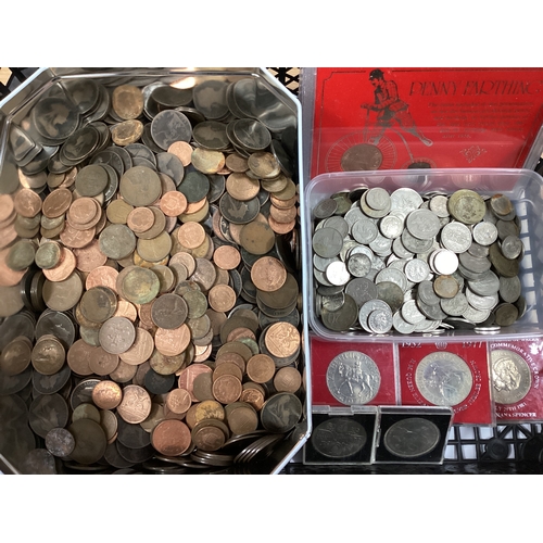 407 - Large Collection Of GB Coins, including commeroative Crowns, £5 coins, two Penny Farthing coin sets ... 