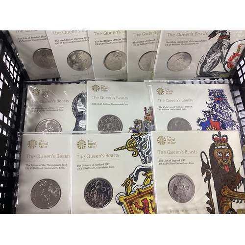 444 - Collection Of Eleven Royal Mint 'The Queen's Beasts' Bunc £5 Coin Packs, includes a 2018 Red Dragon ... 