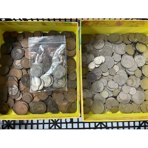 447 - Large Collection Of Mainly GB Coinage, including pre 1947 silver Half Crowns, Florins etc, total wei... 