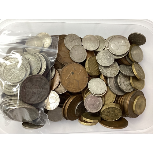 475 - GB Pre 1947 Silver Coins, including Florins, Shillings etc total weight 200g, together with a collec... 