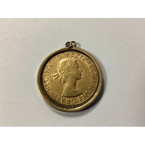 630 - 1958 QEII Gold Sovereign, in a 9ct gold loose mount.