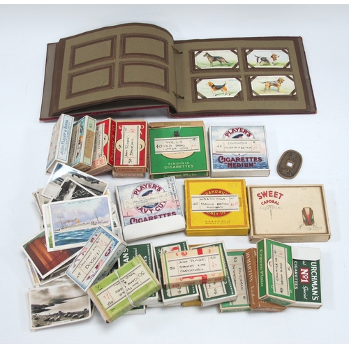 1371 - Packets of Cigarette Cards, Gallaher Park Drive cigarettes, champions, Churchmans Holidays in Britai... 