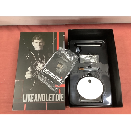 561 - A Big Chief Studios Ltd 1:6th Scale James Bond in Ian Fleming's Live And Let Die Collector Figure, N... 