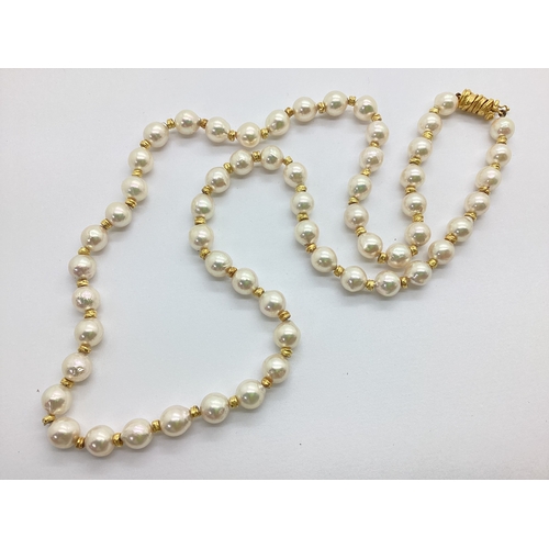 174 - An 18ct Gold Clasp Single Strand Freshwater Pearl Bead Necklace, of uniform design with alternate be... 