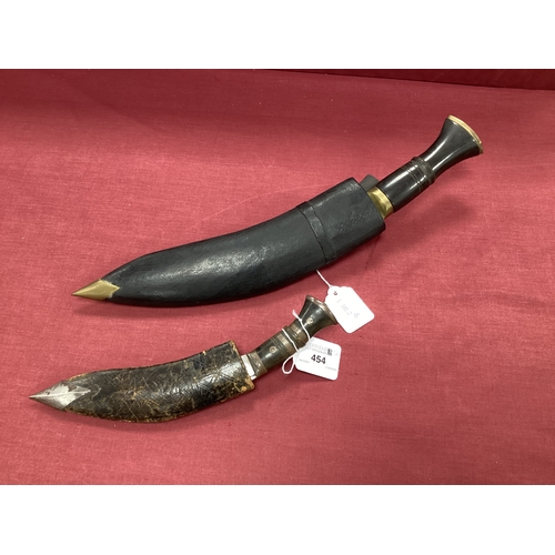 Lot 454       