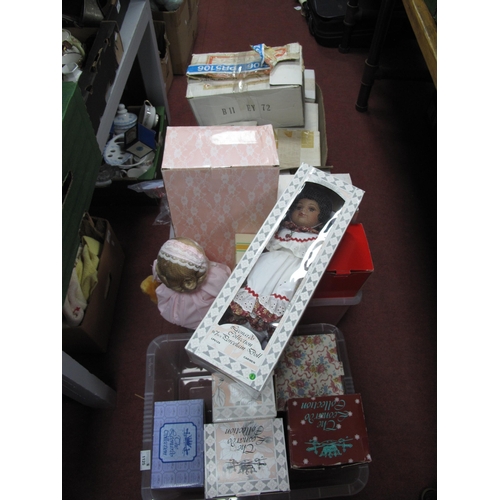 1125 - Leonardo Porcelain Dolls, Alberon collectors doll, etc:- Two Boxes