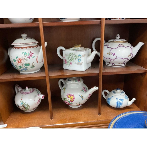1182 - Franklin Mint Victoria & Albert Porcelain Teapot Collection (12), including Meissen, Worcester, Bow,... 