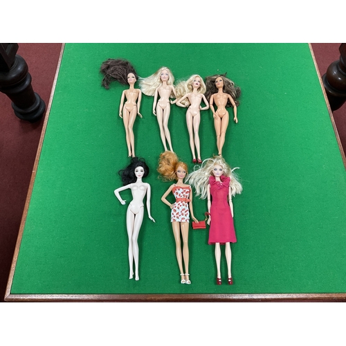 402 - Seven Mostly Naked Mattel Modern Female Fashion Dolls. Barbie and Similar Noted. Including A Top Mod... 