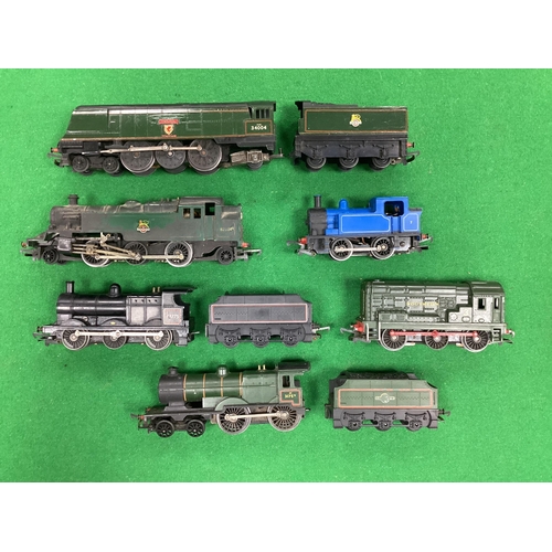 604 - Six Triang 00 gauge locomotives: a West Country 4-6-2 