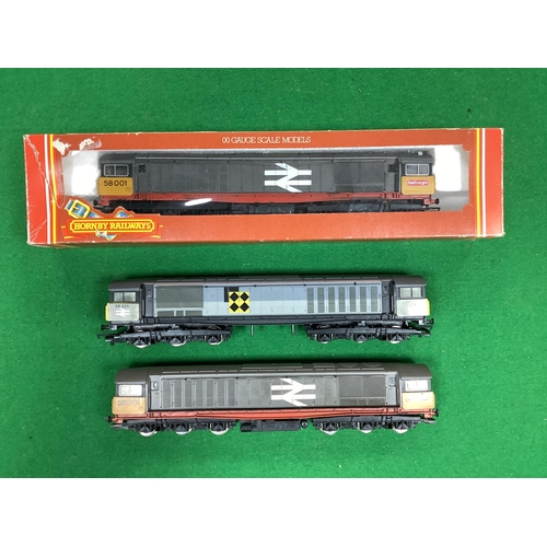 605 - Three Hornby 00 gauge Class 58 diesel freight locomotives, two in 