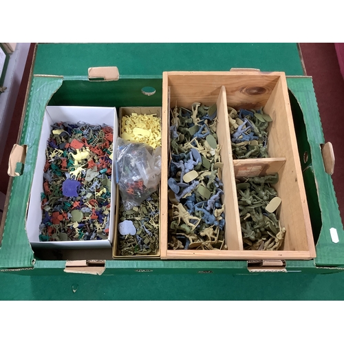630 - A Quantity Of Plastic Toy Soldiers, Animals, Historical Warfare Figures, Playworn.
