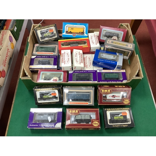 631 - Approximately twenty-eight boxed 00 gauge wagons by Hornby, Dapol, Airfix and others.