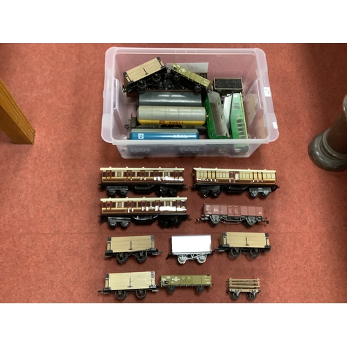 647 - Nineteen 'O' Gauge/7mm Kit-Built Etc Items of Unboxed Rolling Stock, to include bogie suburban coach... 