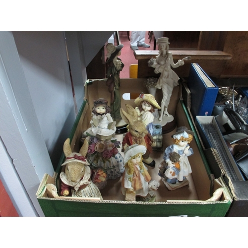 1083 - Vittorio Tessaro and other resin figure groups.