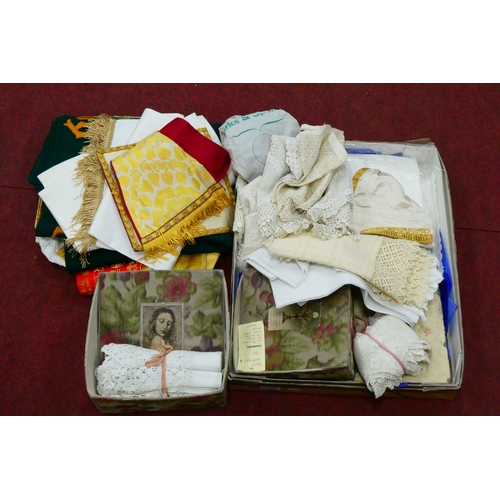 1490 - A Green Felt Banner, with applique verse 