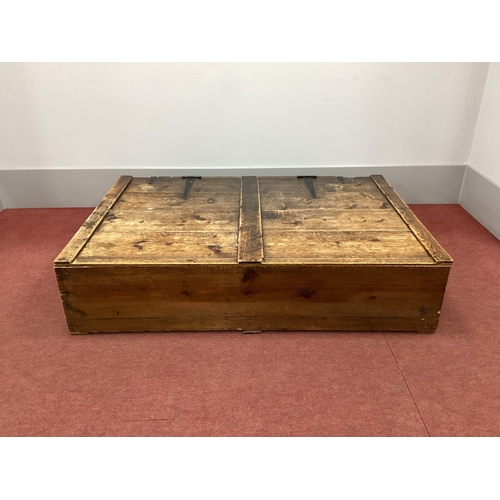 1529 - A Pine Box, with hinged top, 133cm wide.