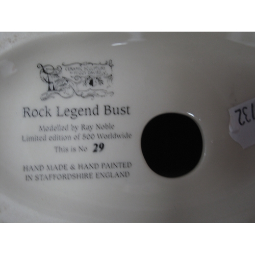 1263 - Peggy Davis Rock Legend Bust (Mick Jagger) L/E 29/500 14.5cm tall.