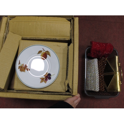 1093 - Royal Worcester Evesham Vale four place setting 20-piece dinner service in original box, four ladies... 