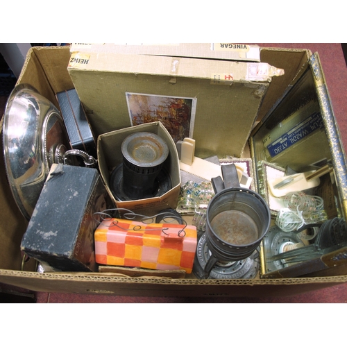 1106 - Delta Wooden Jigsaw, freestanding mirror, vaporiser, hygienator, thermometer, napkin rings, etc:- On... 