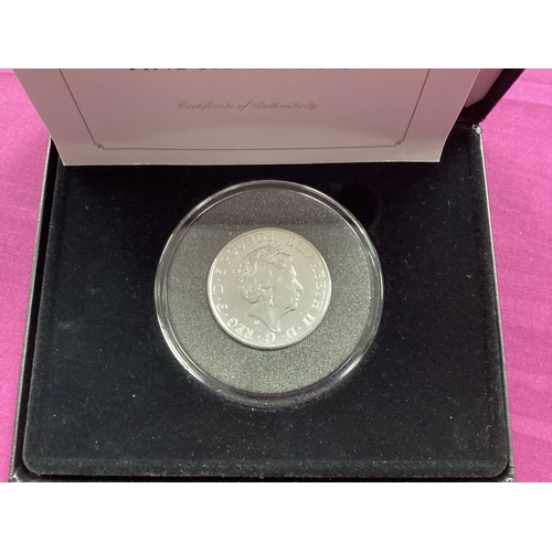 186 - 2016 UK 'Queen's Beasts' Fine Silver Two Ounce Uncirculated £5 Coin, cased with a certificate of aut... 
