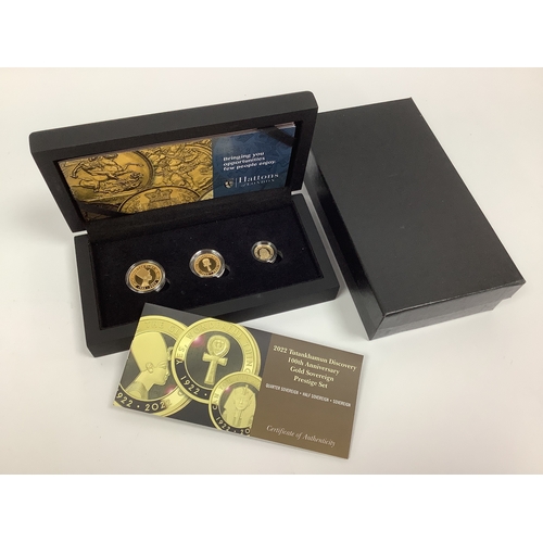 257 - 2022 Tutankhamun Discovery 100th Anniversary Gold Proof Three Coin Sovereign Set, includes a full, h... 