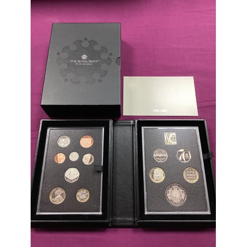 90 - 2022 Royal Mint UK Proof Coin Set, cased with a certificate of authenticity.