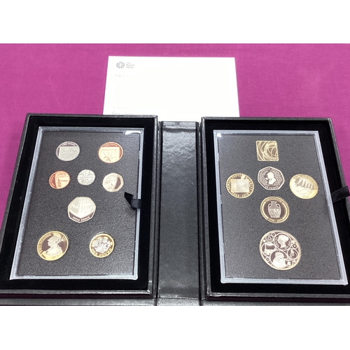 91 - 2019 Royal Mint UK Proof Coin Set, cased with a certificate of authenticity.