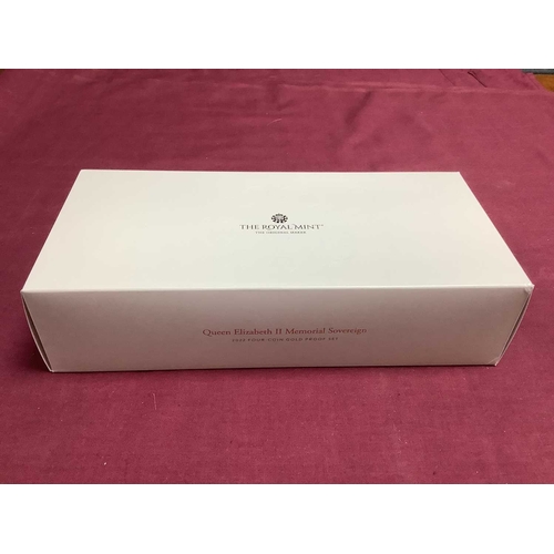 258 - 2022 Royal Mint QEII Memorial Four Coin Sovereign Set, includes a double, full, half and quarter Sov... 