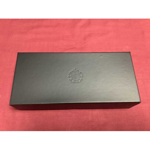 258 - 2022 Royal Mint QEII Memorial Four Coin Sovereign Set, includes a double, full, half and quarter Sov... 