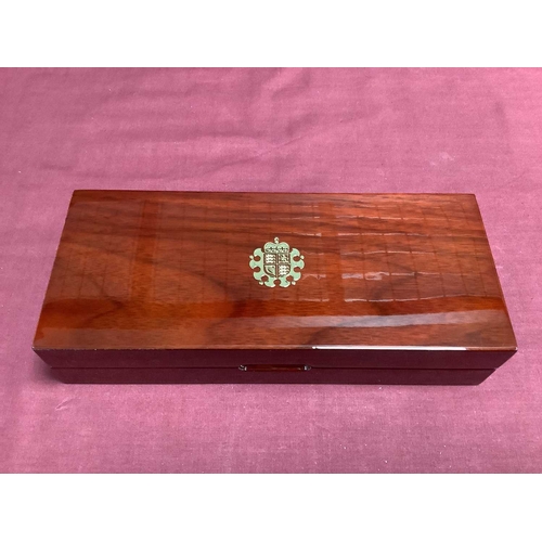 258 - 2022 Royal Mint QEII Memorial Four Coin Sovereign Set, includes a double, full, half and quarter Sov... 