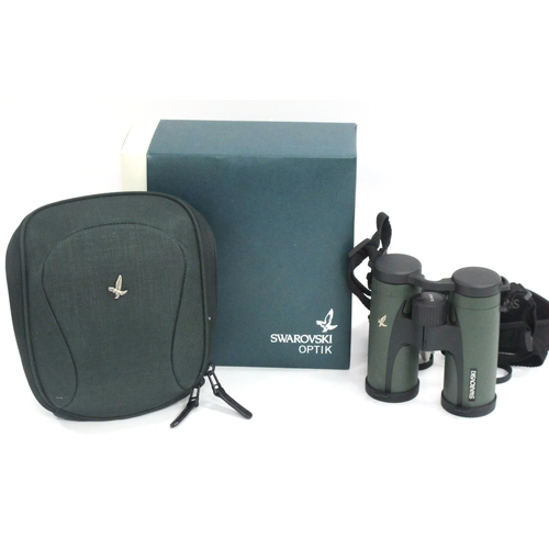 1314 - Swarovski Optik: A Set of CL Companion 8 x 30 Binoculars, serial number K852557667, with canvas bag ... 